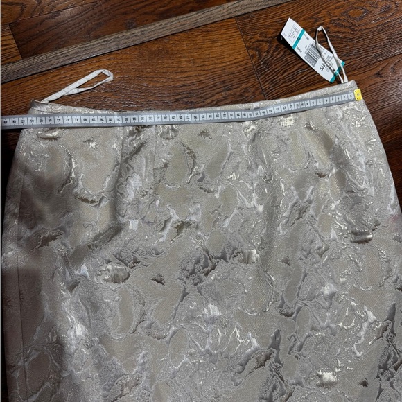 Kasper Cream Brocade Floral Skirt – NWT – Size 16 - Picture 4 of 6